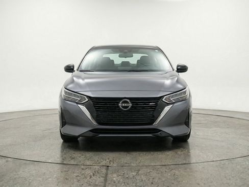 Used 2025 Nissan Sentra SV image 2