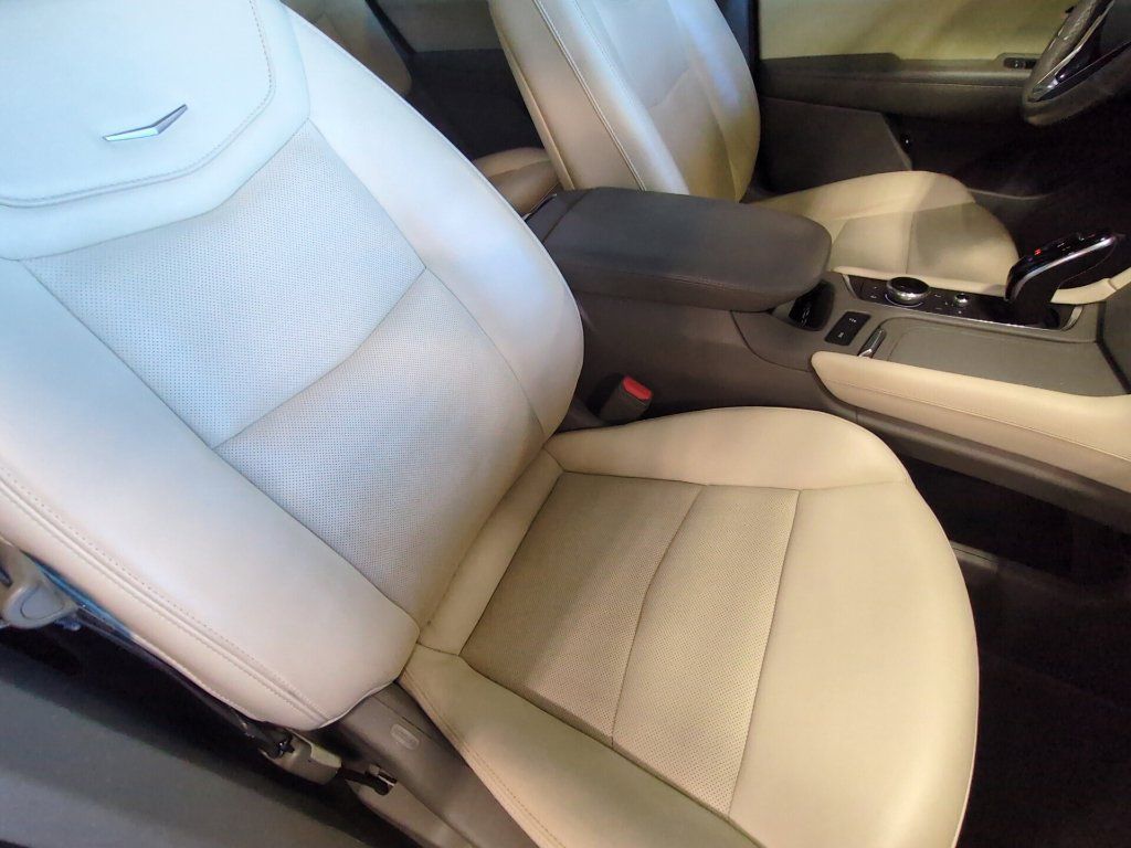 Used 2022 Cadillac XT6 Premium Luxury FWD image 21