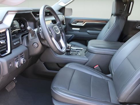 Used 2023 GMC Sierra 1500 Denali w/ Denali Reserve Package AWD/4WD image 7