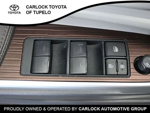 Used 2024 Toyota Sienna LE image 24