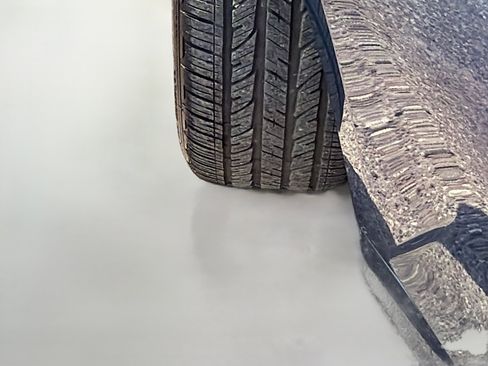 Used 2025 BMW 330i Sedan image 43