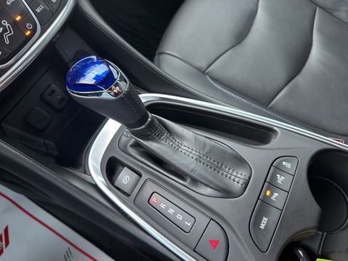 Used 2018 Chevrolet Volt Premier w/ Driver Confidence Package image 30