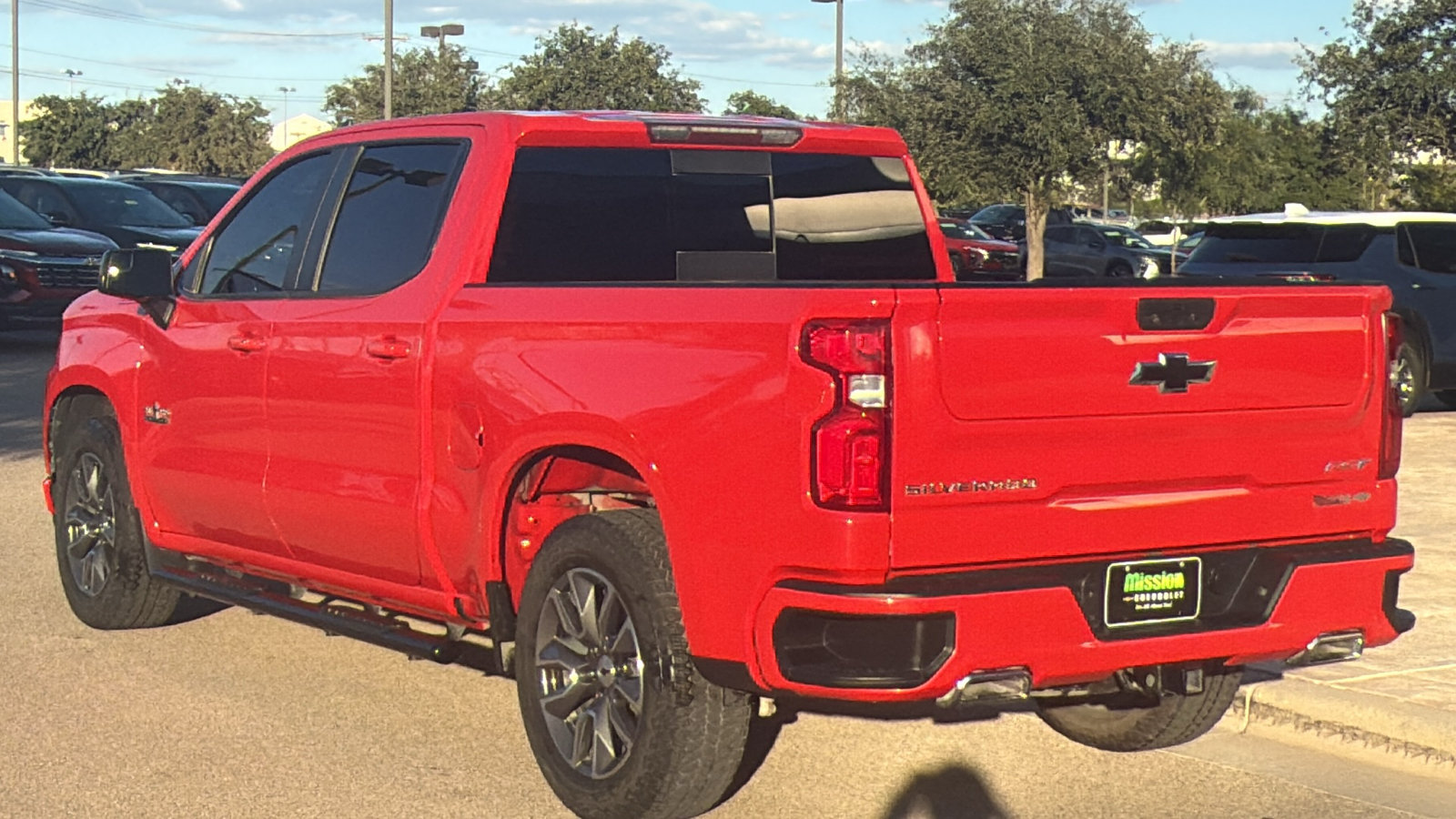 Used 2021 Chevrolet Silverado 1500 RST w/ Texas Edition Plus AWD/4WD image 3