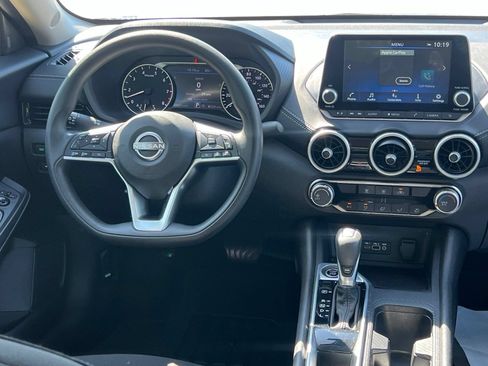 Used 2025 Nissan Sentra SV FWD image 18