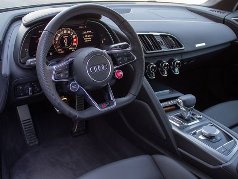 Used 2023 Audi R8 V10 performance image 11