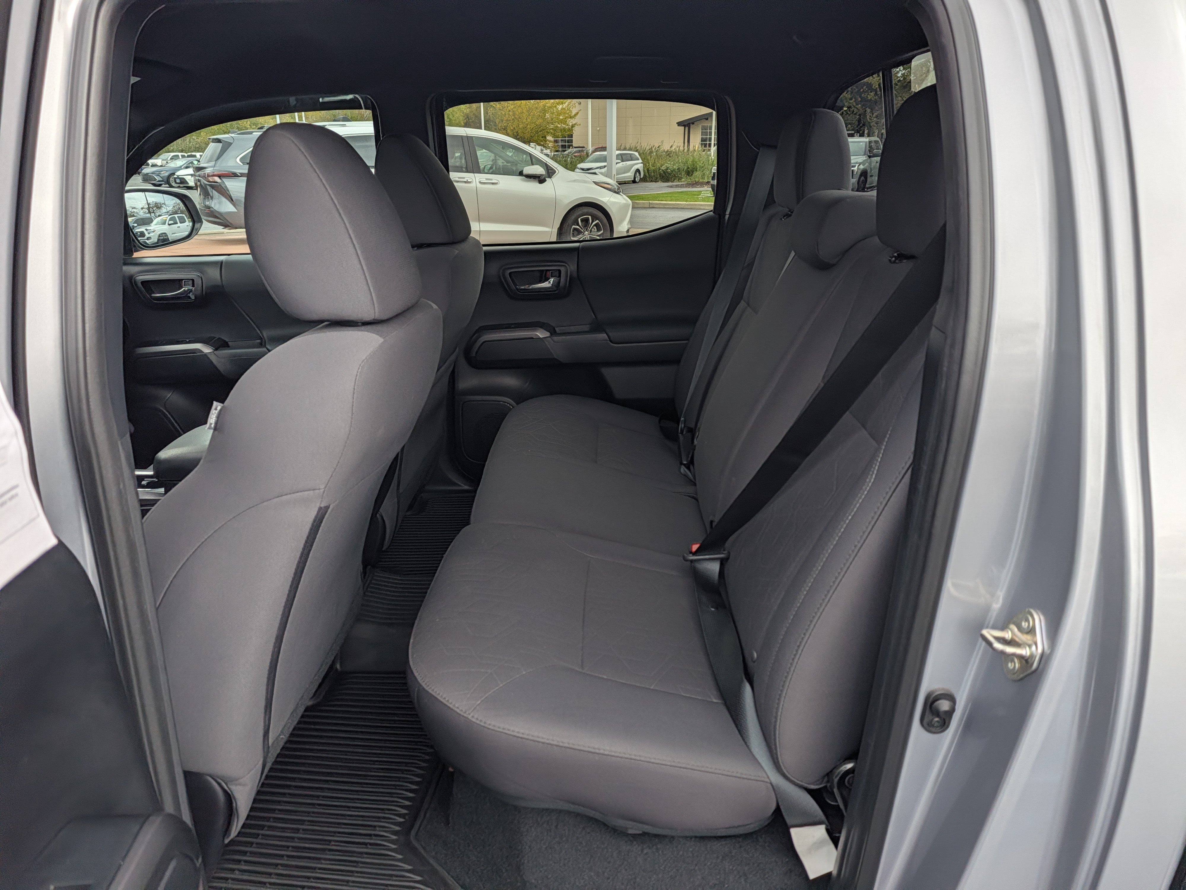 Used 2019 Toyota Tacoma TRD Sport w/ Technology Package AWD/4WD image 21