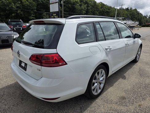 Used 2017 Volkswagen Golf SE FWD image 10
