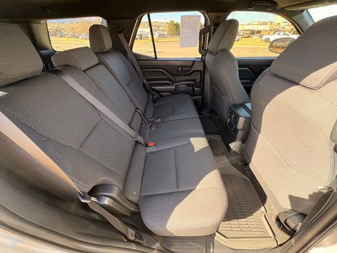 Used 2025 Toyota 4Runner SR5 image 28