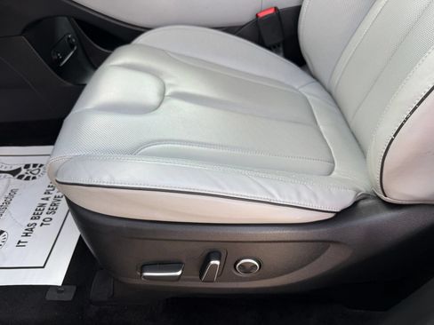 Used 2024 Hyundai Palisade SEL FWD image 30