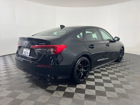 Used 2023 Honda Civic Sport image 13