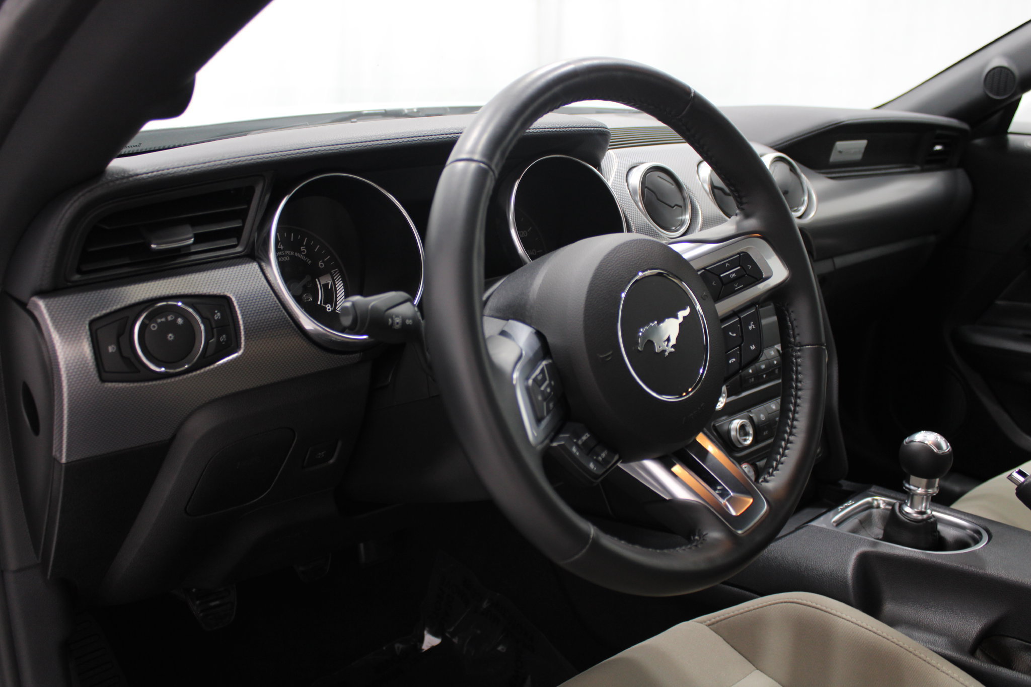 Used 2021 Ford Mustang GT RWD image 13