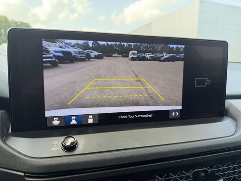 Used 2023 Honda Accord Sport image 11