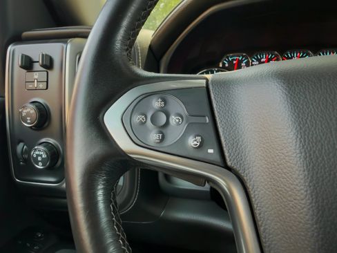 Used 2018 Chevrolet Silverado 1500 LTZ Z71 w/ LTZ Plus Package AWD/4WD image 7