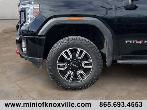Used 2021 GMC Sierra 2500 AT4 w/ AT4 Premium Plus Package image 9