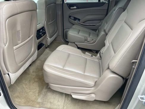 Used 2016 GMC Yukon XL SLT w/ Open Road Package image 13