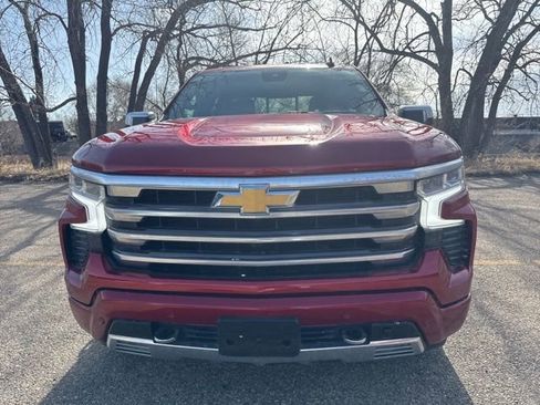 Used 2024 Chevrolet Silverado 1500 High Country w/ Technology Package image 8