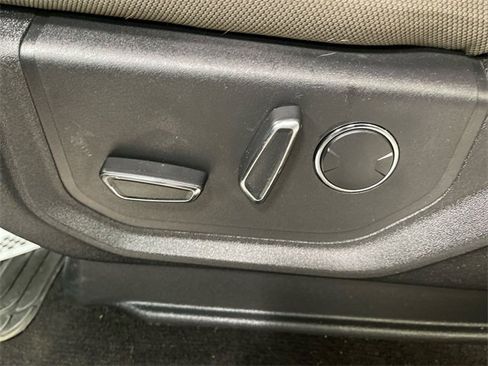 Used 2018 Ford F150 XLT w/ Equipment Group 302A Luxury image 12