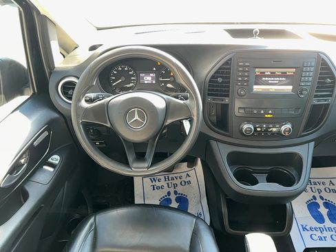 Used 2016 Mercedes-Benz Metris Passenger image 15
