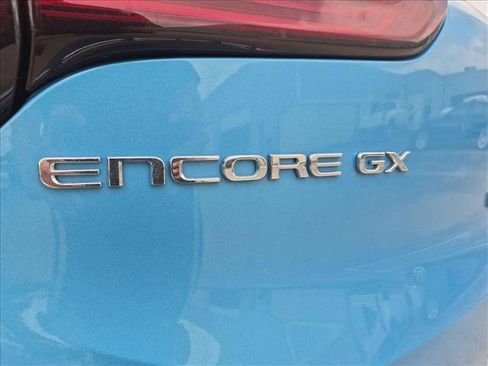 Used 2025 Buick Encore GX Sport Touring w/ Advanced Technology Package FWD image 27