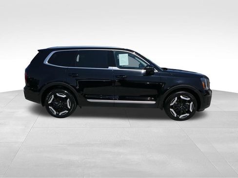 Used 2024 Kia Telluride EX w/ EX Captain's Chair Package FWD image 33