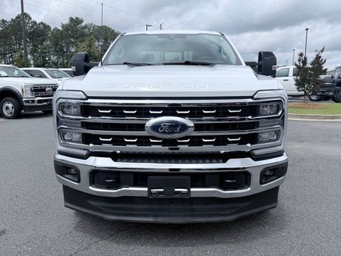 Used 2024 Ford F250 Lariat AWD/4WD image 3