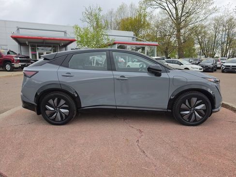 Used 2024 Nissan Ariya AWD image 6