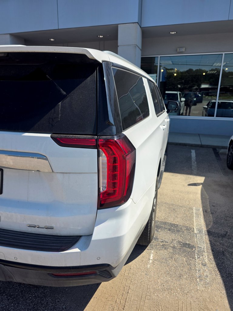 Used 2022 GMC Yukon XL SLE RWD image 9