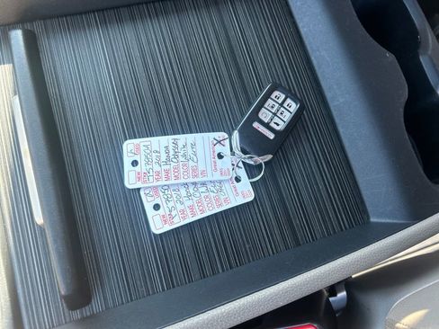 Used 2018 Honda Odyssey Elite image 32