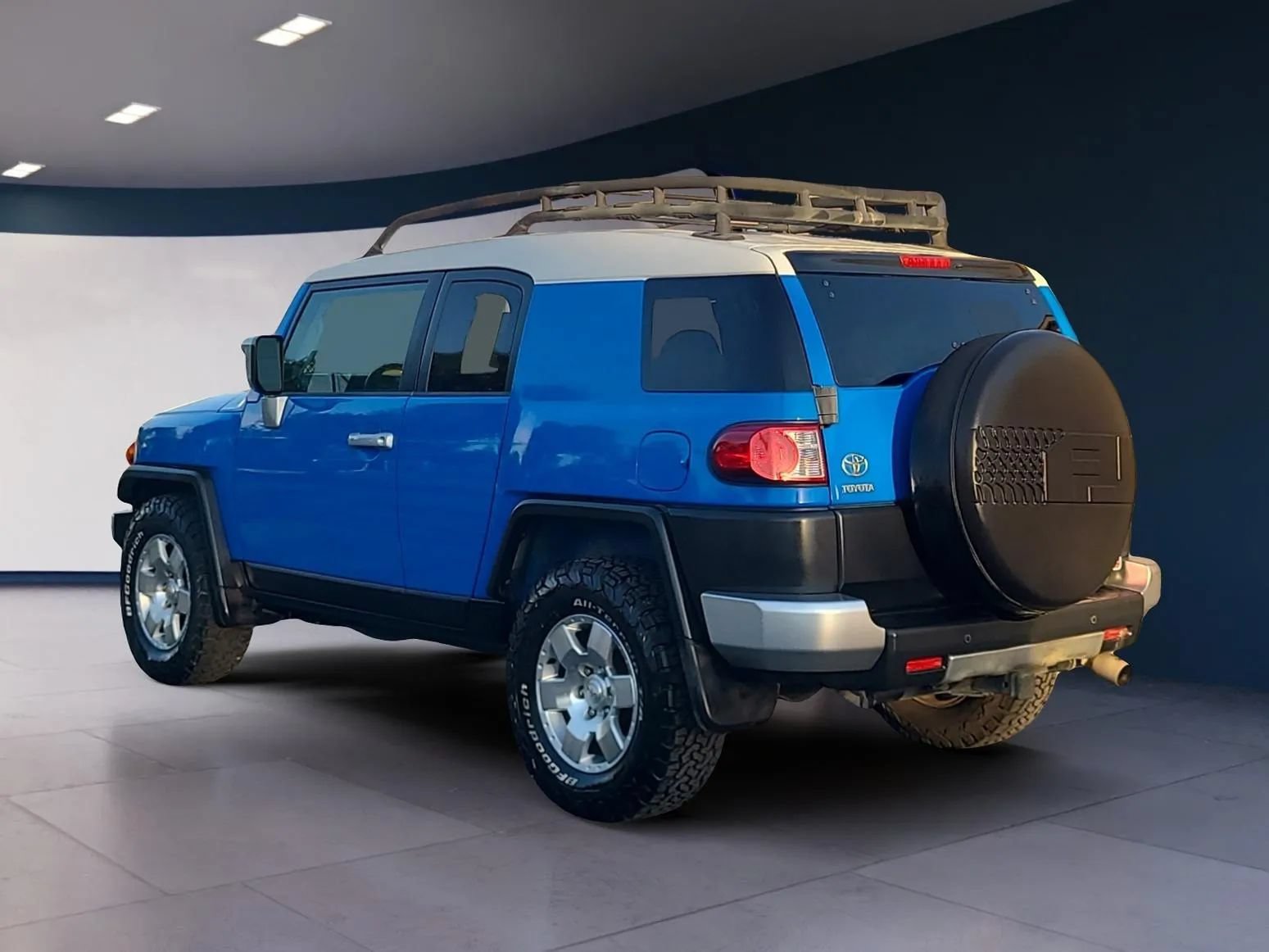 Used 2007 Toyota FJ Cruiser 2WD image 3