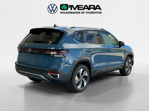 New 2025 Volkswagen Taos SE image 5