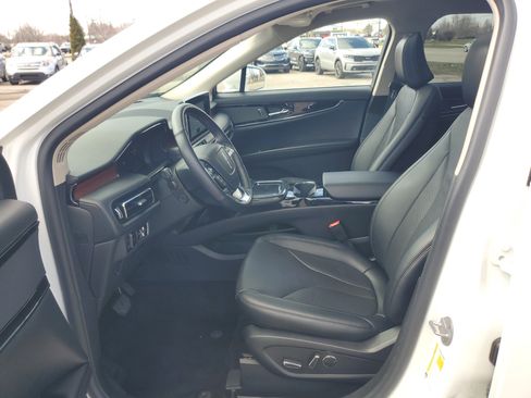 Certified 2023 Lincoln Nautilus Reserve image 12