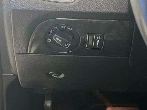 Used 2013 Dodge Durango Crew AWD/4WD image 11