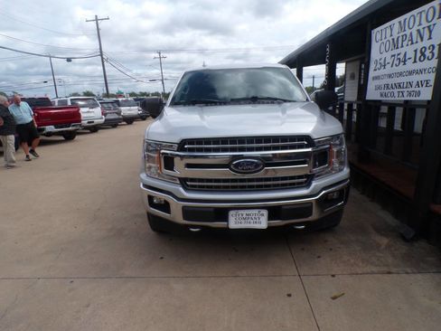 Used 2018 Ford F150 XLT w/ Equipment Group 302A Luxury image 2
