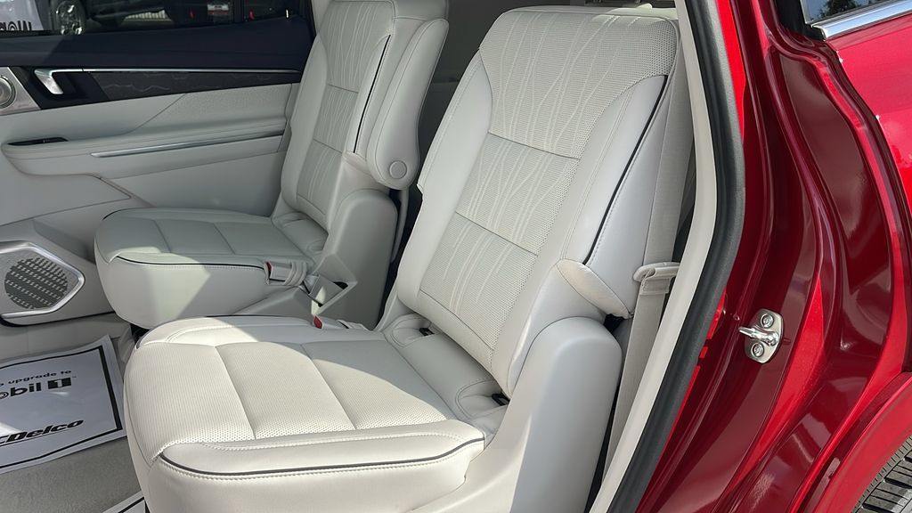 New 2027 Buick Enclave Avenir AWD/4WD image 16