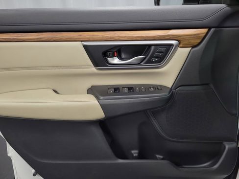 Used 2019 Honda CR-V Touring image 22