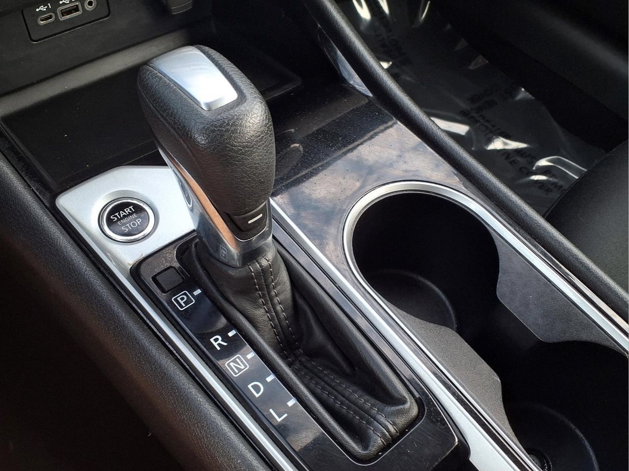 Used 2024 Nissan Altima 2.5 SV FWD image 17