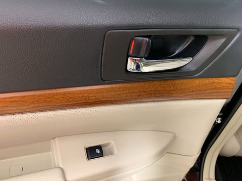 Used 2013 Subaru Outback 2.5i Limited w/ Moonroof Pkg image 31