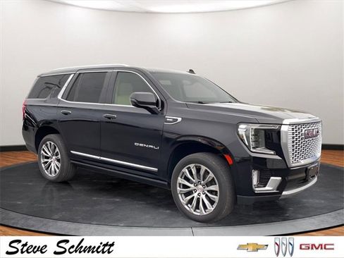 Used 2021 GMC Yukon Denali w/ Denali Premium Package image 2
