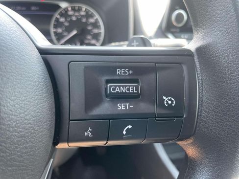Used 2023 Nissan Rogue S AWD/4WD image 20