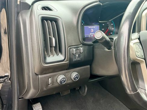 Used 2022 GMC Canyon Denali image 10