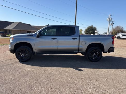 New 2026 Chevrolet Silverado 1500 LT Trail Boss w/ Convenience Package II image 2