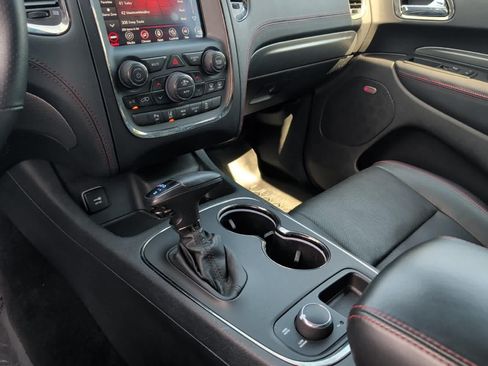 Used 2018 Dodge Durango R/T w/ Technology Group AWD/4WD image 22