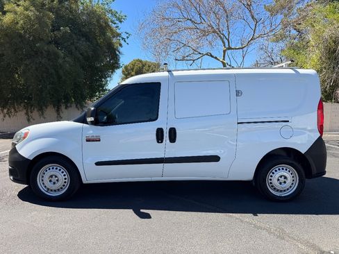 Used 2021 RAM ProMaster City Tradesman image 4