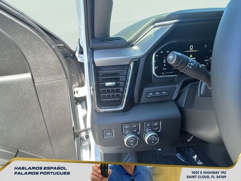 New 2026 GMC Sierra 2500 Denali w/ Denali Reserve Package AWD/4WD image 14
