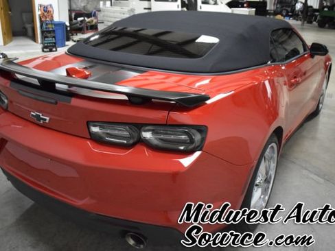 Used 2022 Chevrolet Camaro SS RWD image 6