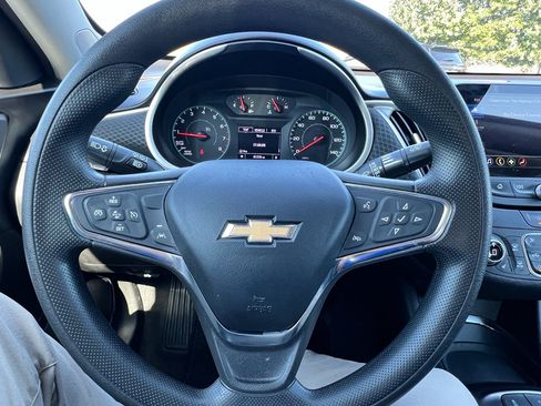 Used 2023 Chevrolet Malibu LT w/ Driver Confidence Package FWD image 30