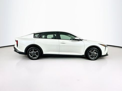Used 2025 Kia K4 FWD image 10