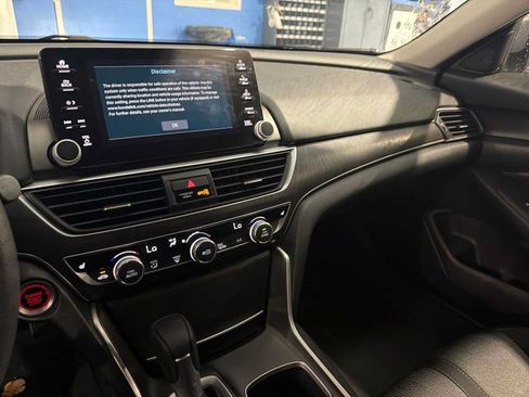 Used 2020 Honda Accord EX image 7