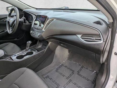 Used 2019 Chevrolet Malibu LS image 20