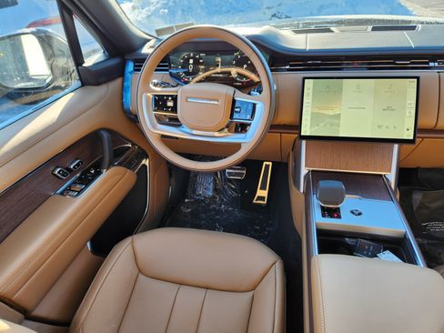 New 2026 Land Rover Range Rover Long Wheelbase SE AWD/4WD image 14